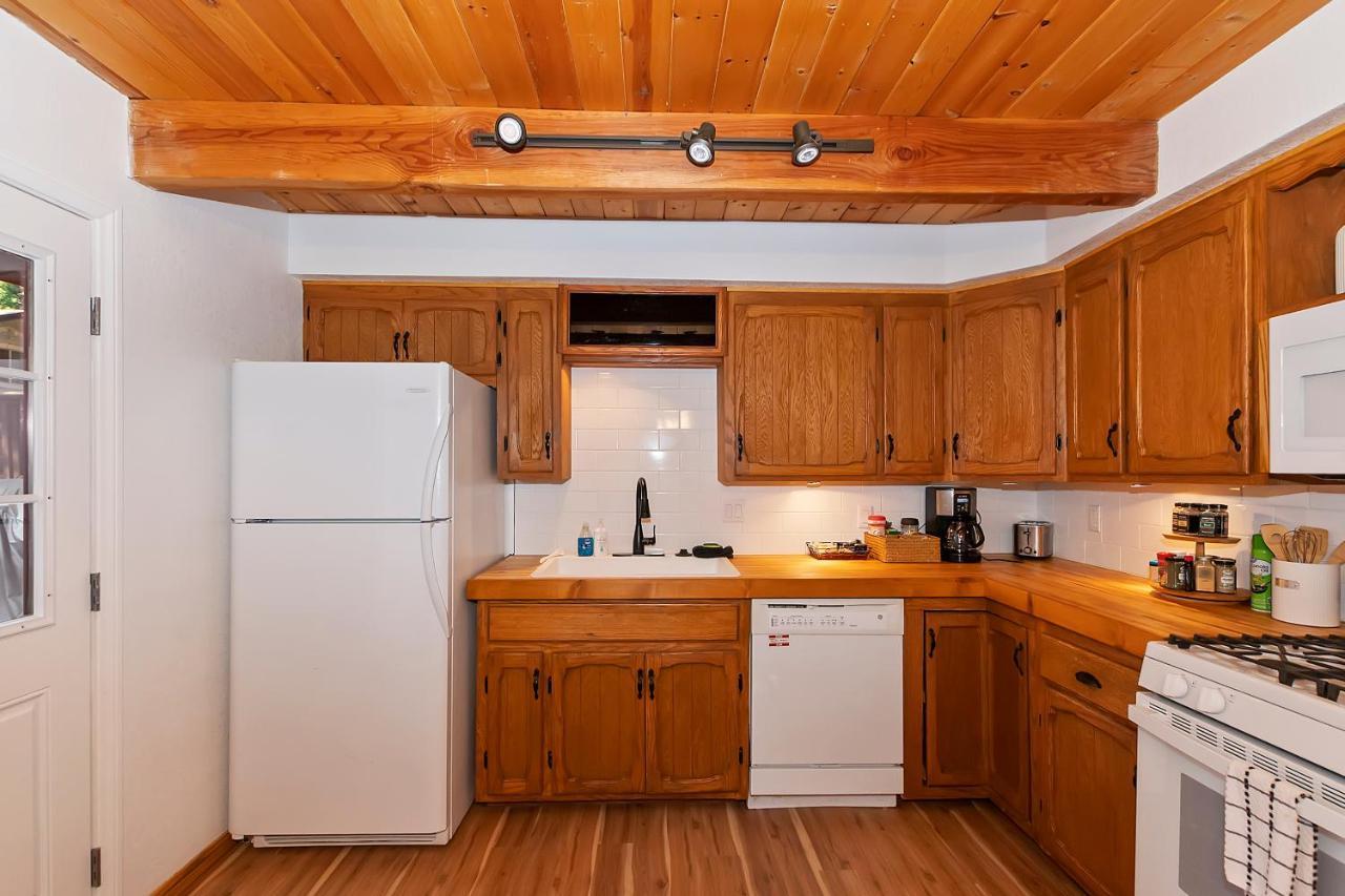Summit Happy Cabin With Hot Tub! High Speed Ev Hookup, Close To Slopes Big Bear Lake Eksteriør billede